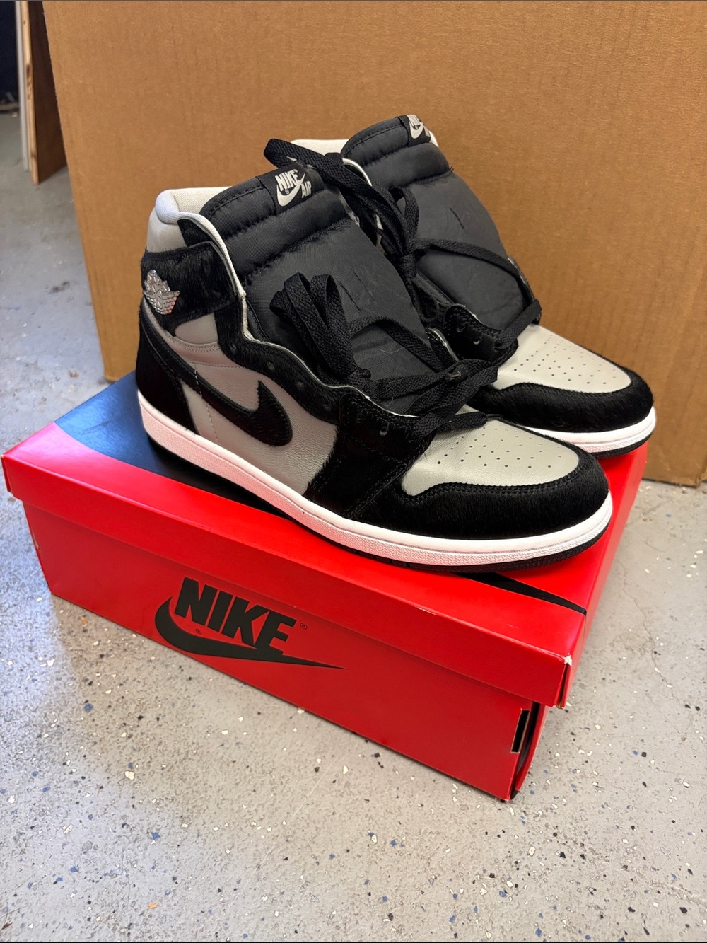 Women's Nike Air Jordan 1 Retro High OG Twist 2.0 Medium Grey Sneakers SZ 12